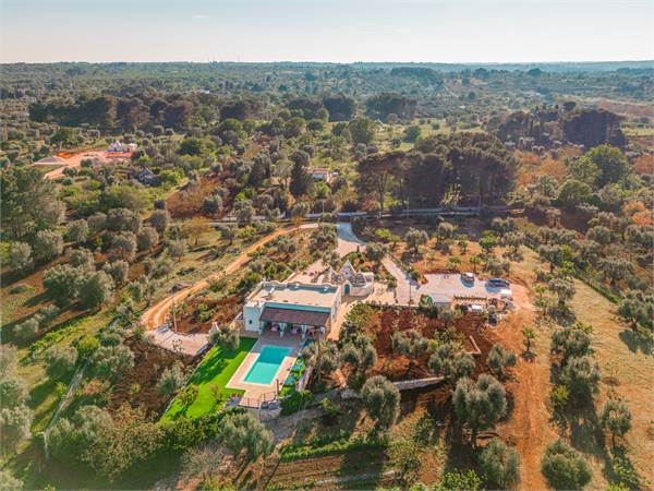 Villa for sale with 5 bedrooms and 5 bathrooms 