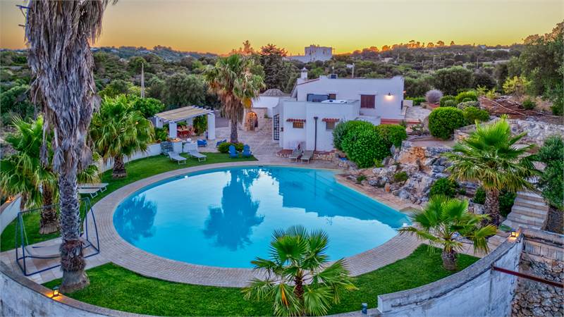 Villa con 4 camere da letto e piscina 